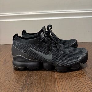 NIKE — Air VaporMax Flyknit 3.0 (Triple Black)
